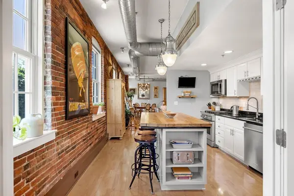 25 Cedar St #17, Amesbury, MA 01913