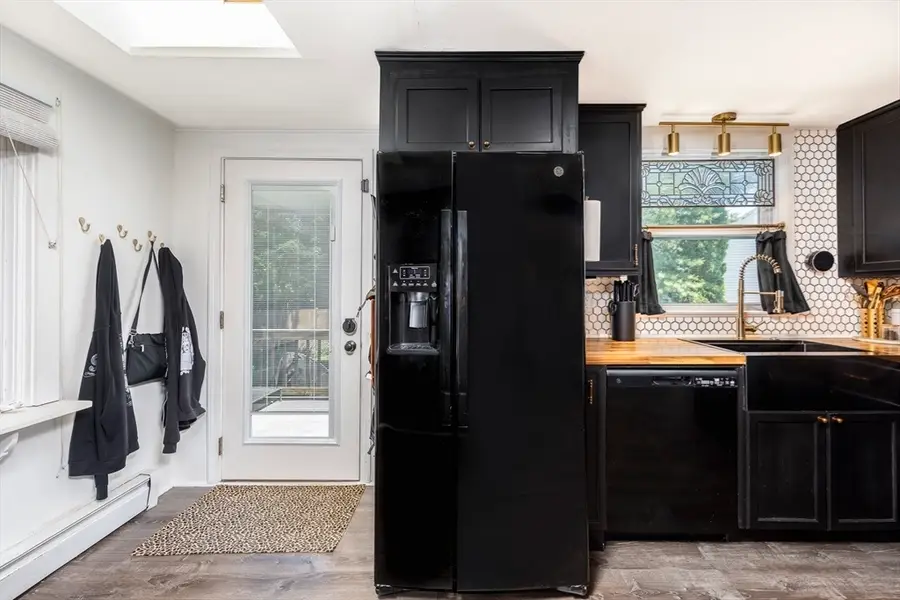 567 Cabot St, Beverly, MA 01915 - #2