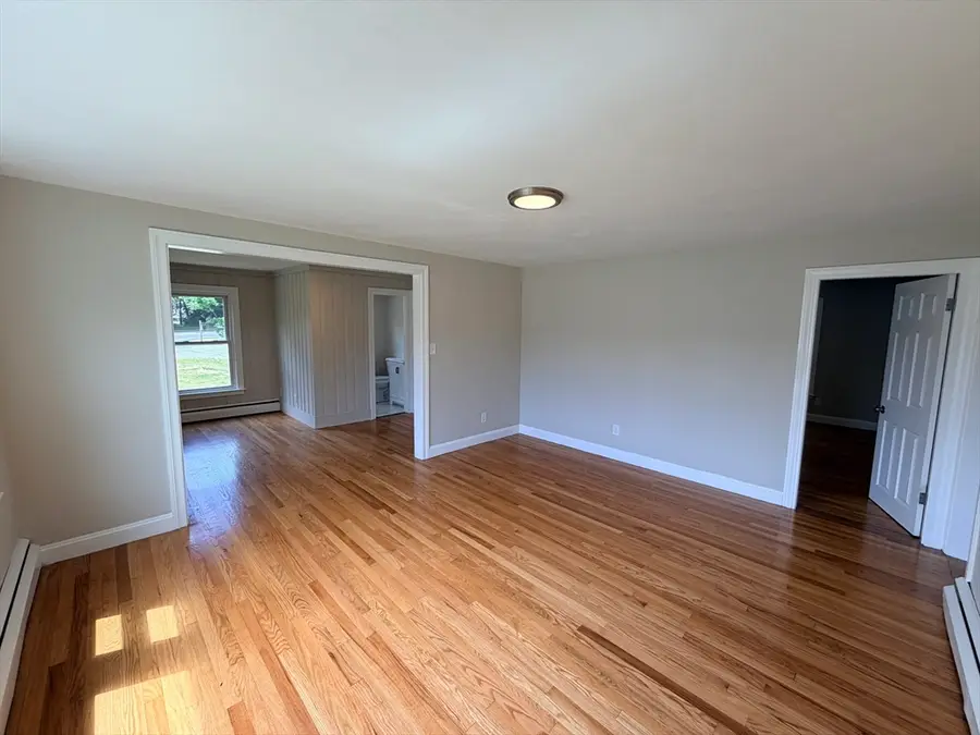103 Brook St, Clinton, MA 01510 - #3