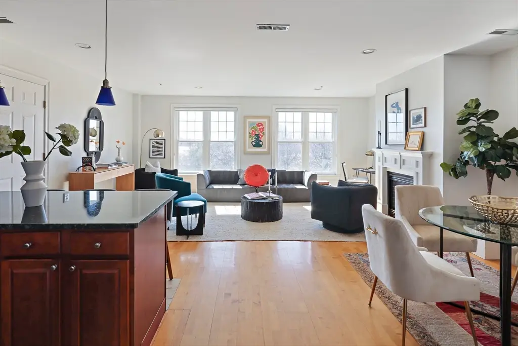 1306 Columbia Rd #PH C, Boston, MA 02127 - #1
