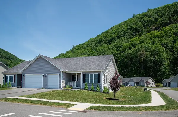 9 Gray Lock Lane #B, Deerfield, MA 01373