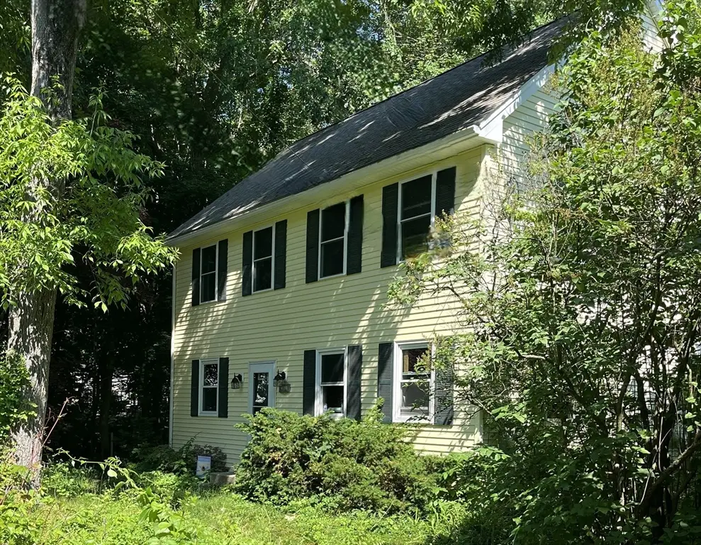 203 Lakeview Ave, Tyngsborough, MA 01879 - #1