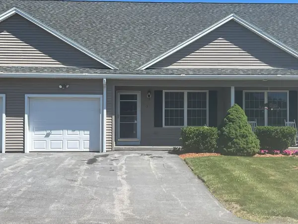 9 Daniel Dr #9, Oxford, MA 01537