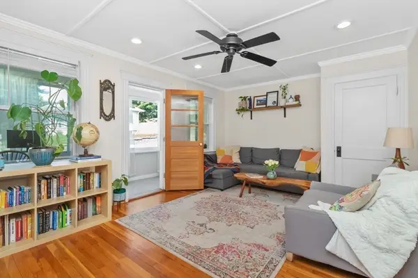 107 Lexington St #1, Watertown, MA 02472