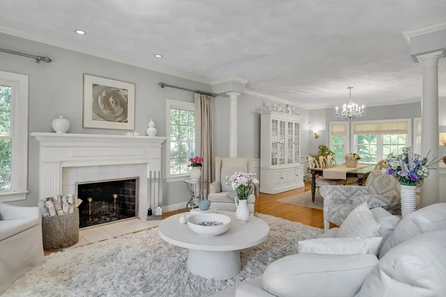 4 Carter Dr, Natick, MA 01760 - #3