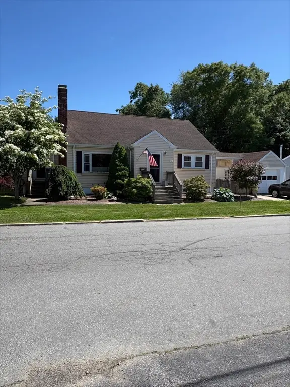 220 Belair St, New Bedford, MA 02745 - #1
