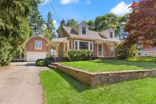 84 Walnut St, Walpole, MA 02081 - #2