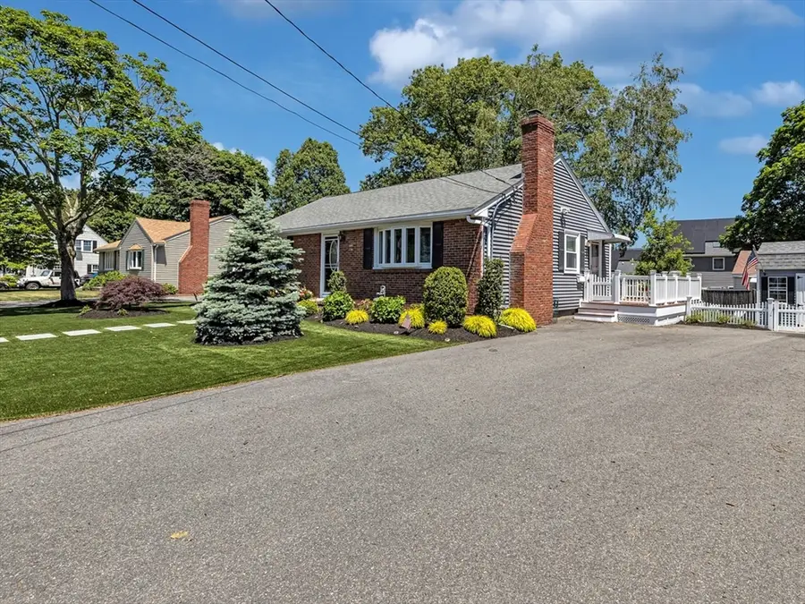 13 Willard St, Dedham, MA 02026 - #3