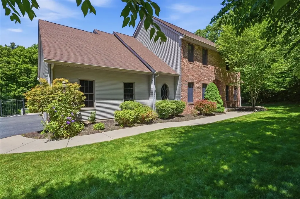 2 Highview Cir, Wilbraham, MA 01095 - #1