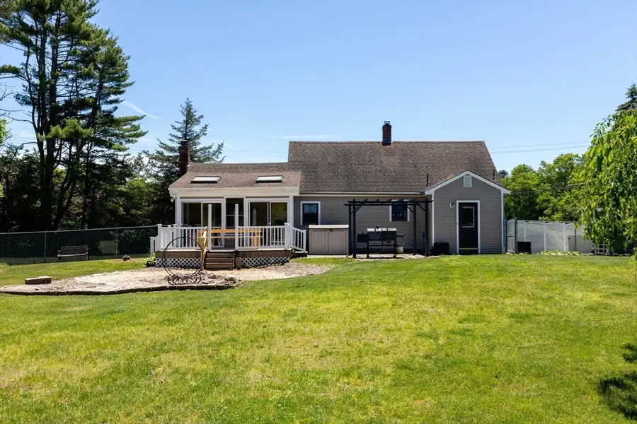 189 Blackmore Pond Rd, Wareham, MA 02576 - #2