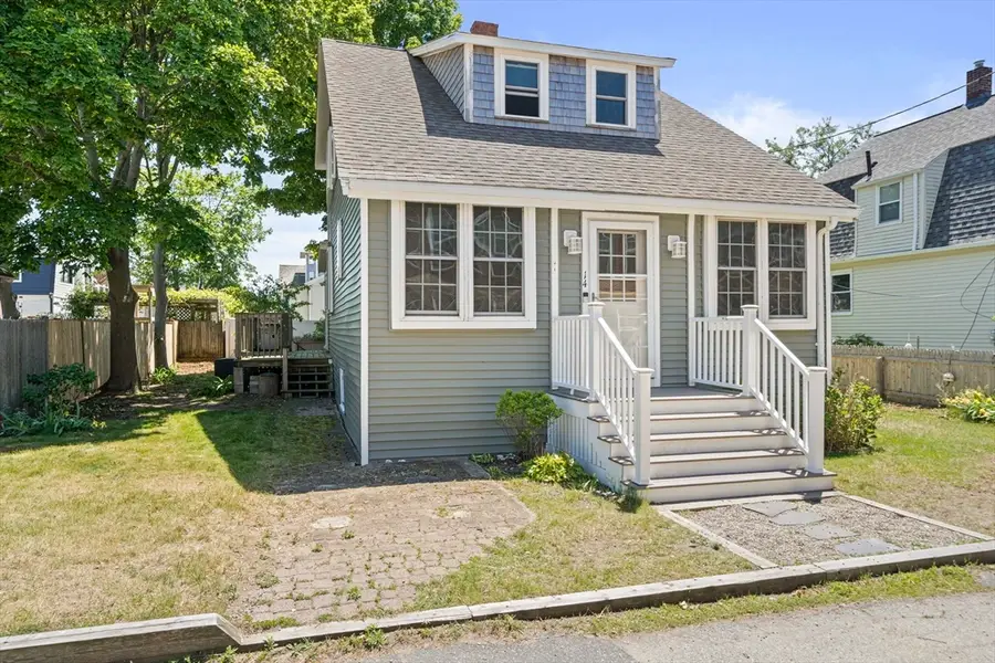 14 L St, Hull, MA 02045 - #3