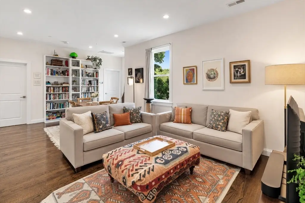 9-11 Boynton St #3, Boston, MA 02130 - #1
