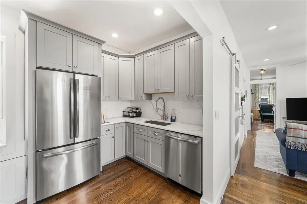 12 Pearl St #4, Boston, MA 02129 - #1