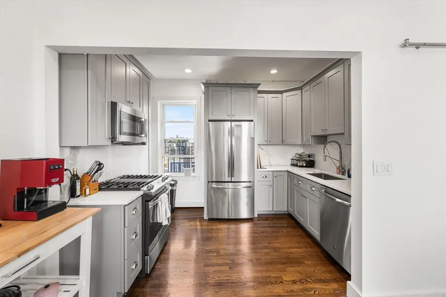 12 Pearl St #4, Boston, MA 02129 - #2