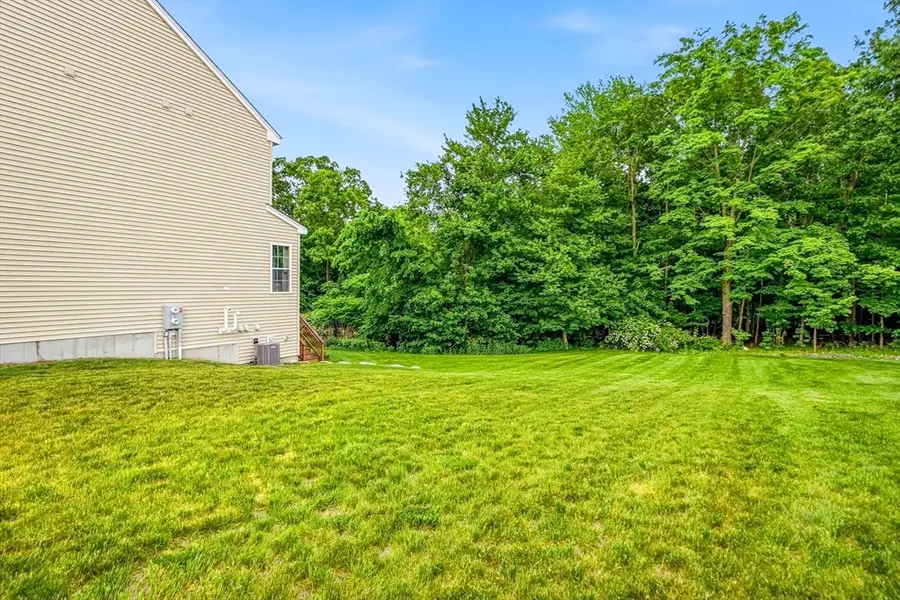 69 Spruce St #69, Hopkinton, MA 01748 - #3