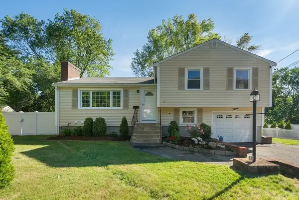 221 Totten Pond Rd, Waltham, MA 02451