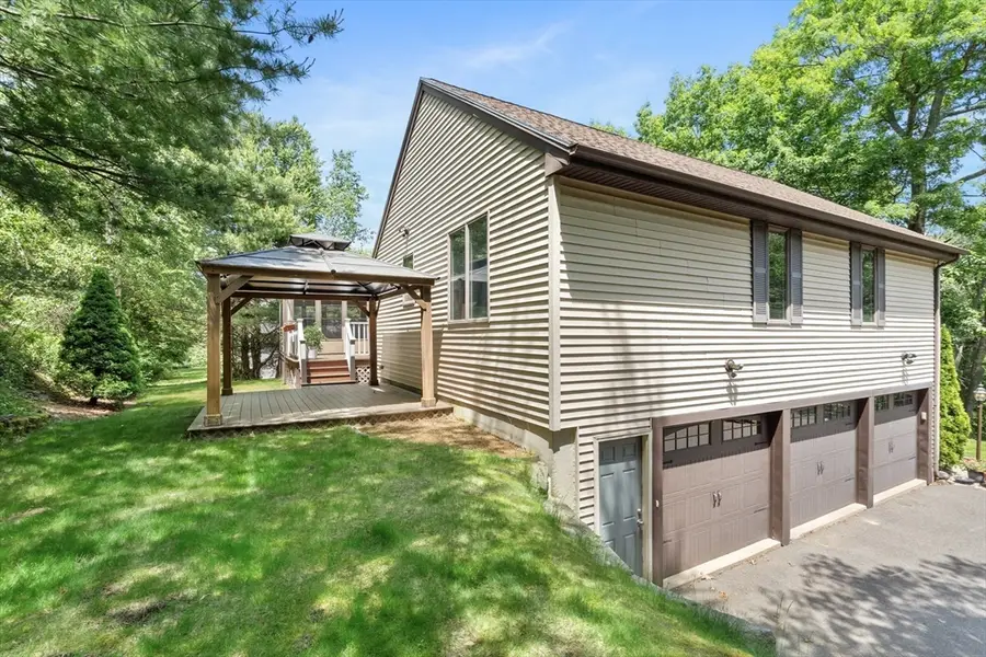 25 Dexter Rd, Melrose, MA 02176 - #3