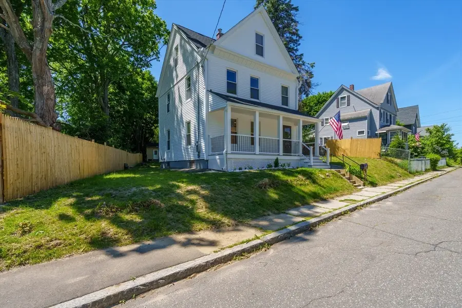 10 Walnut St, Ware, MA 01082 - #2