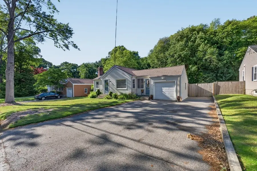 9 Milton Rd, Barrington, RI 02806 - #3