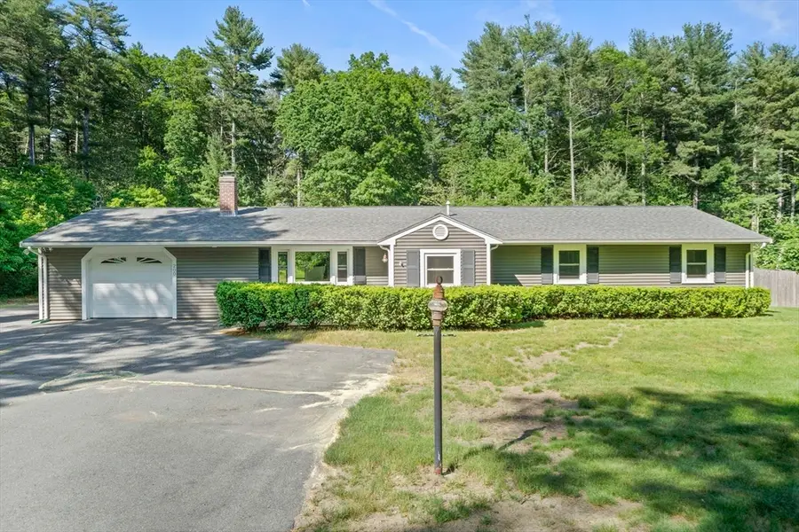 200 Pleasant St, Pembroke, MA 02359 - #2