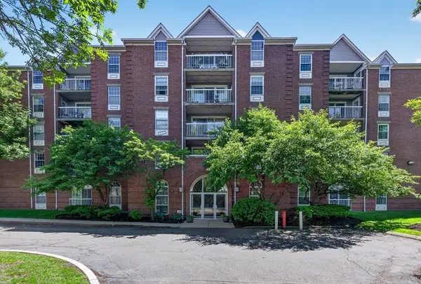 200 Captains Row #202, Chelsea, MA 02150