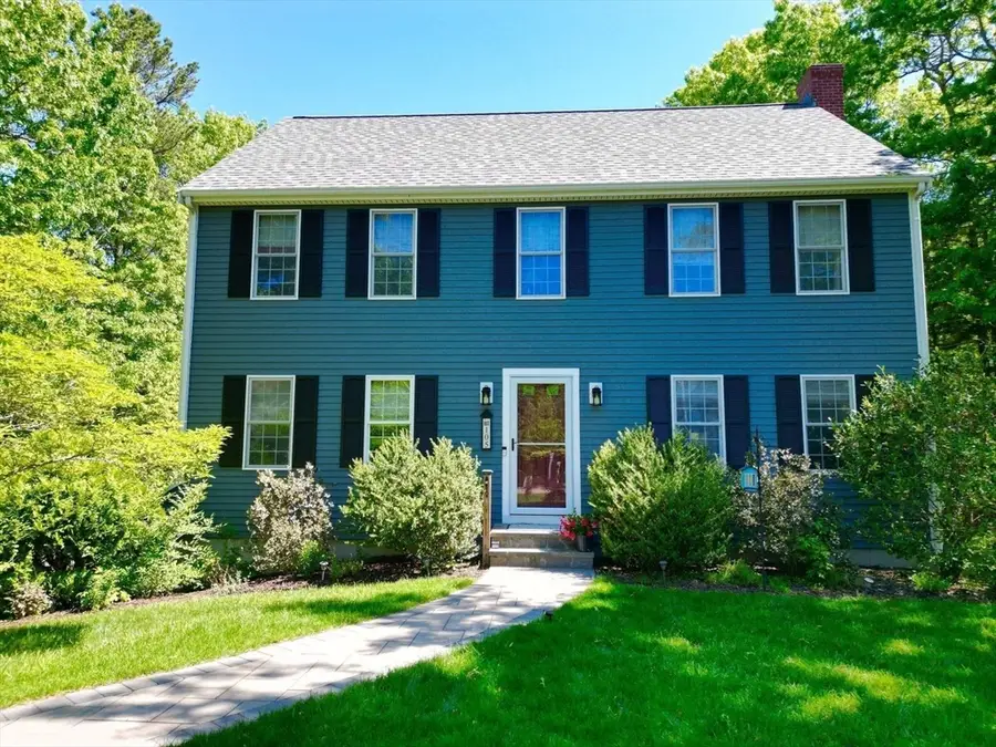 105 Shallow Pond Ln, Plymouth, MA 02360 - #2