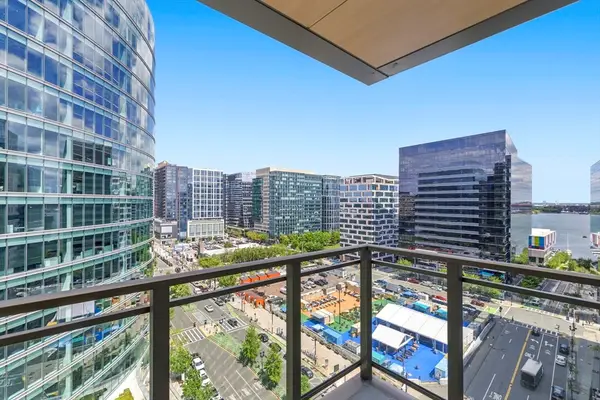 133 Seaport Blvd #1602, Boston, MA 02210