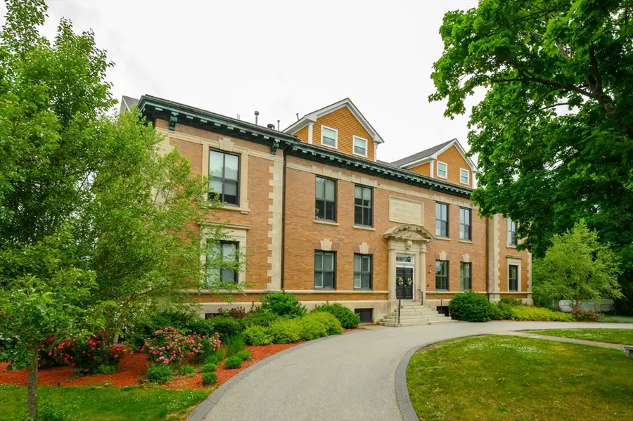 203 Middle St #5, Weymouth, MA 02189 - #3