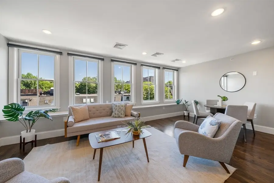 668 Massachusetts Ave #4, Boston, MA 02118 - #2