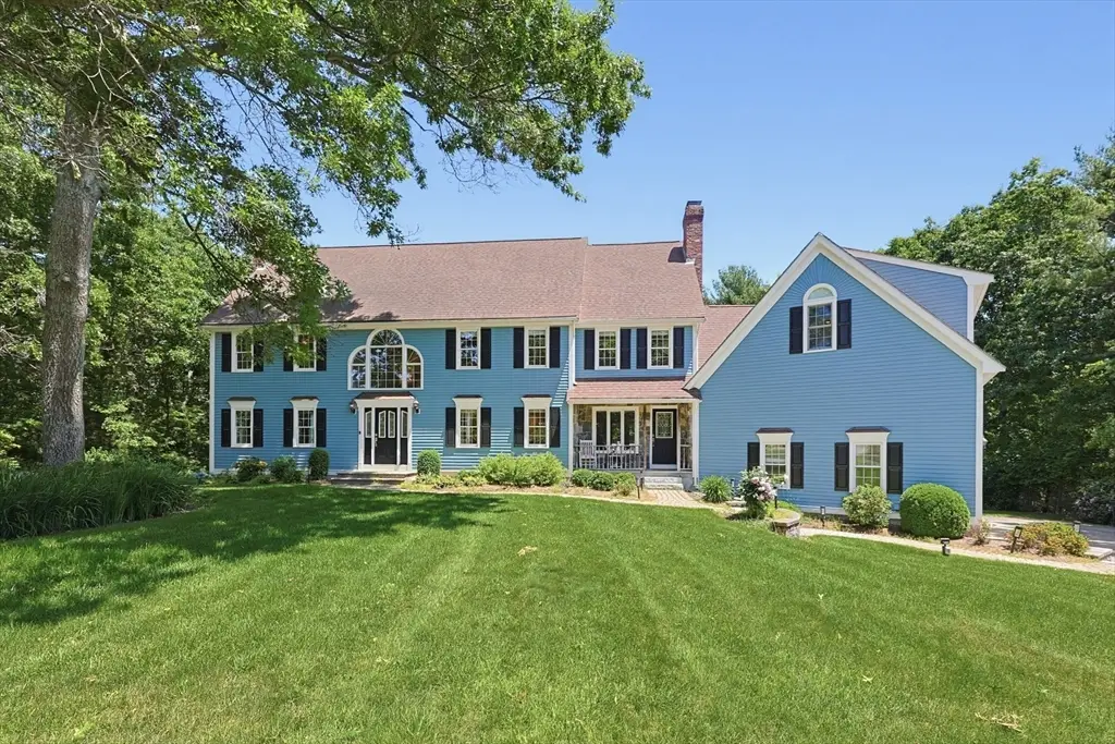 19 Windsor Dr., Foxboro, MA 02035 - #1