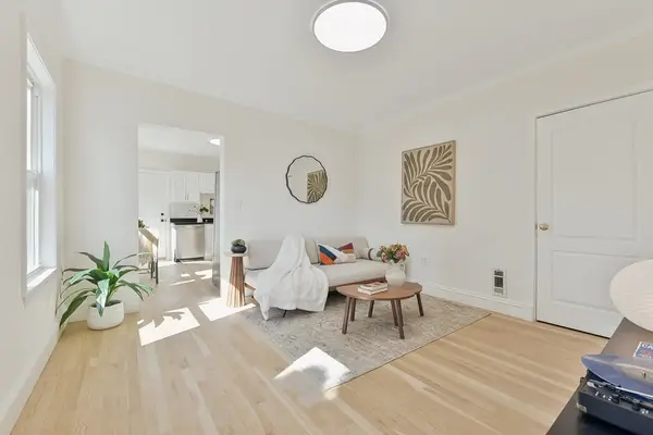 94 Cushing #3, Waltham, MA 02453