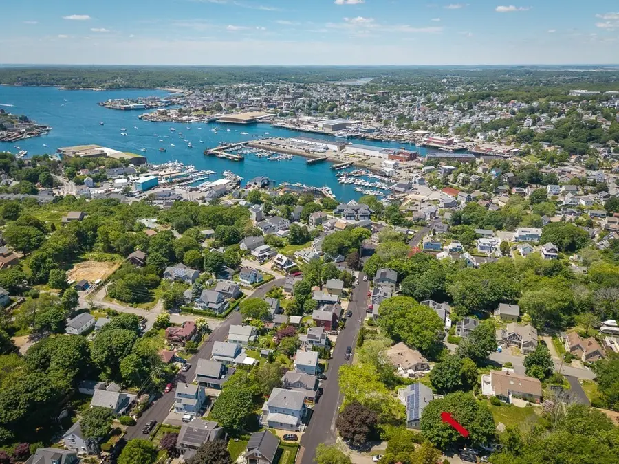18 Traverse Street, Gloucester, MA 01930 - #3