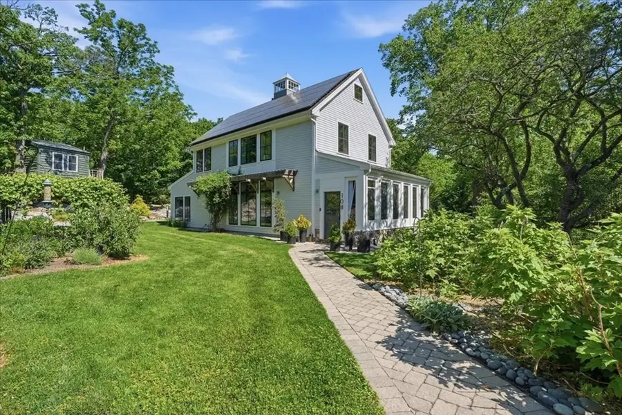 108 Kilby St, Hingham, MA 02043 - #2