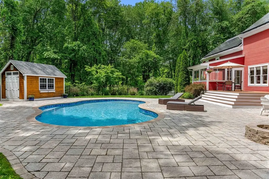 19 Crane Neck Street, West Newbury, MA 01985 - #2