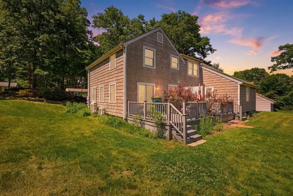 68 Laurel St #B, Greenfield, MA 01301 - #1
