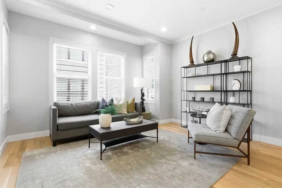259 Gold St #1, Boston, MA 02127 - #3
