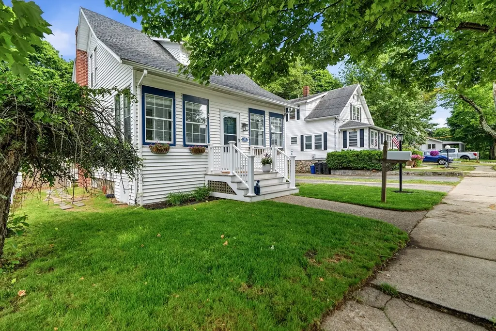 12 Brackett Ave, Stoneham, MA 02180 - #1