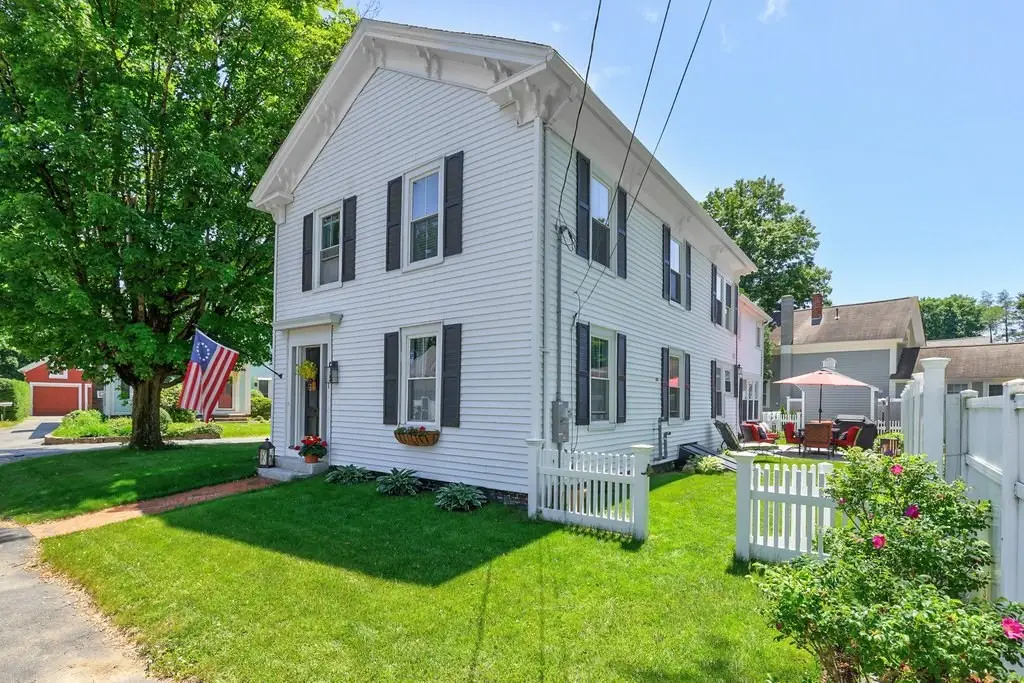 11 High St, West Brookfield, MA 01585 - #1