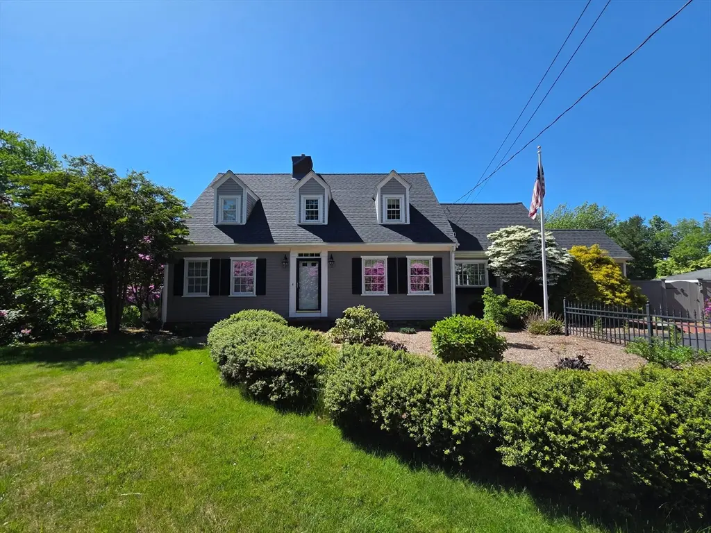 29 Barker St, Pembroke, MA 02359 - #1
