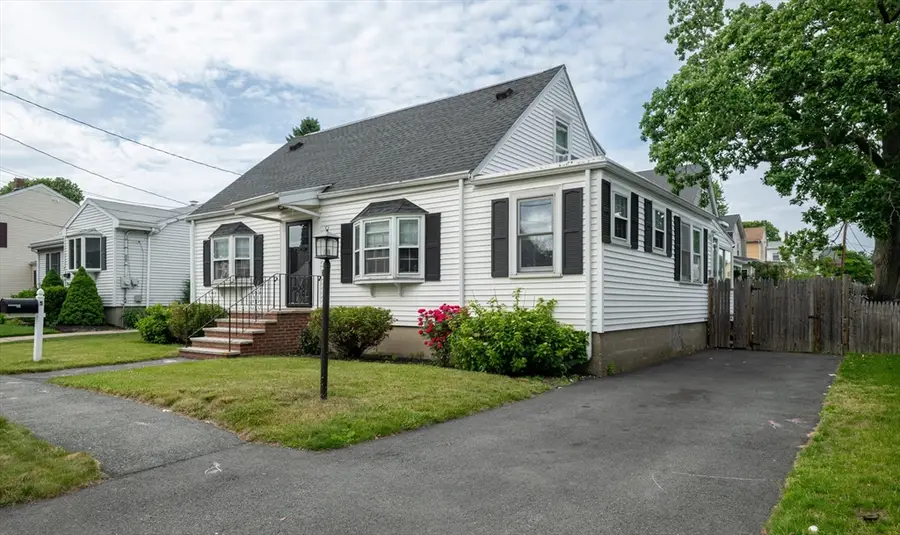 5 Charles St, Peabody, MA 01960 - #2