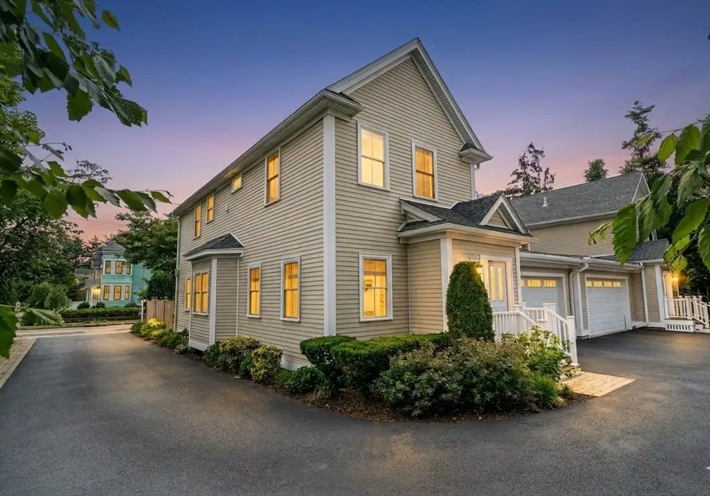 290 Nevada St #290, Newton, MA 02460 - #1