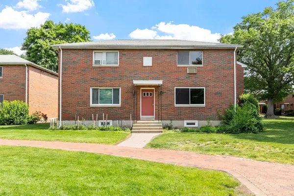 52 Bishop Dr. #52, Framingham, MA 01701