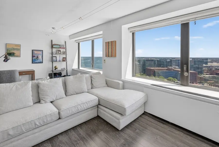 85 East India Row #33E, Boston, MA 02110 - #2