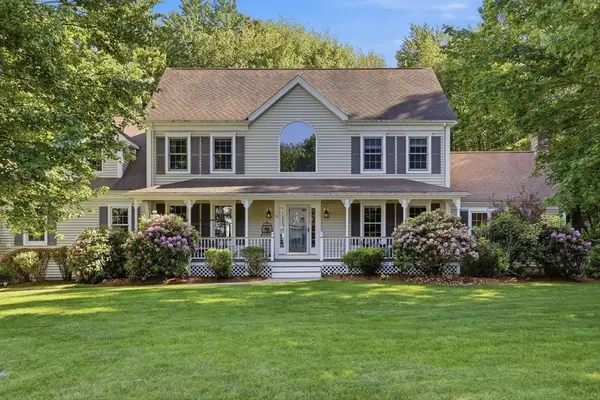 3 Stable Way, Medway, MA 02053