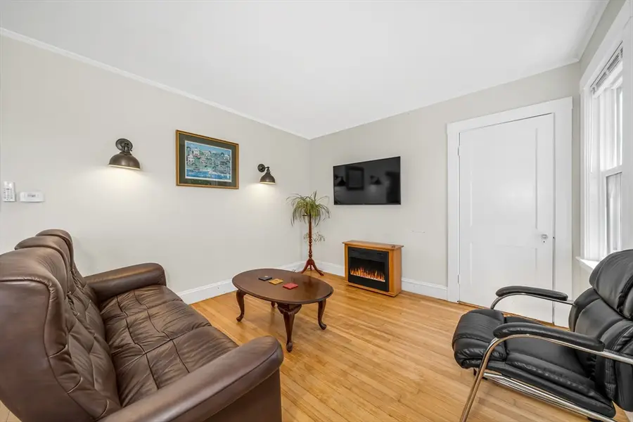 181 Beechwood St, Cohasset, MA 02025 - #3