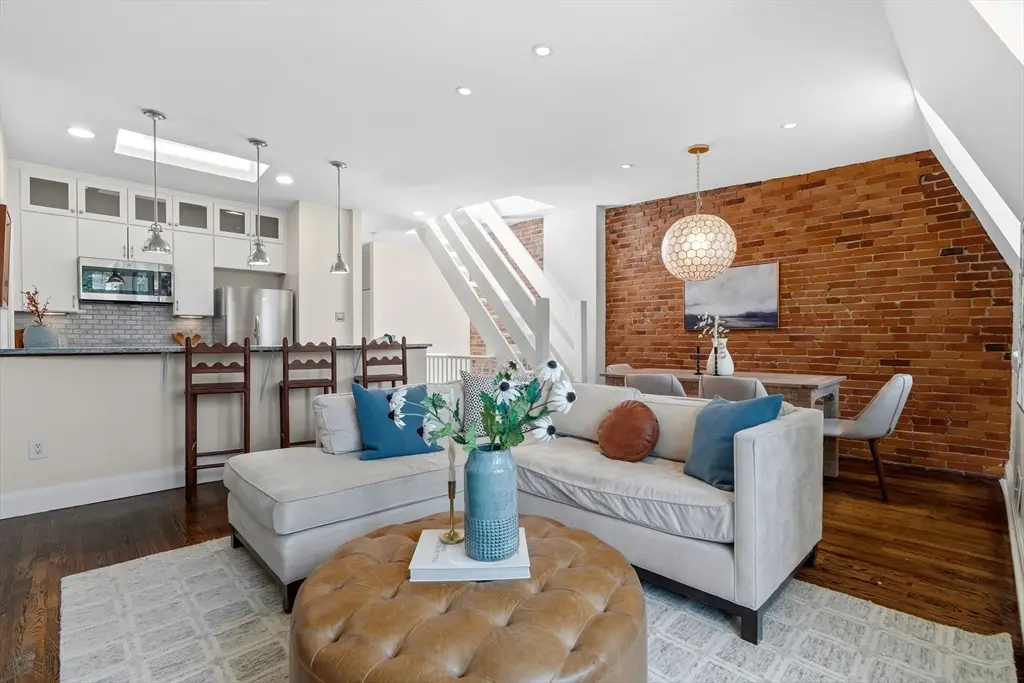 7 Concord Sq #4, Boston, MA 02118 - #1