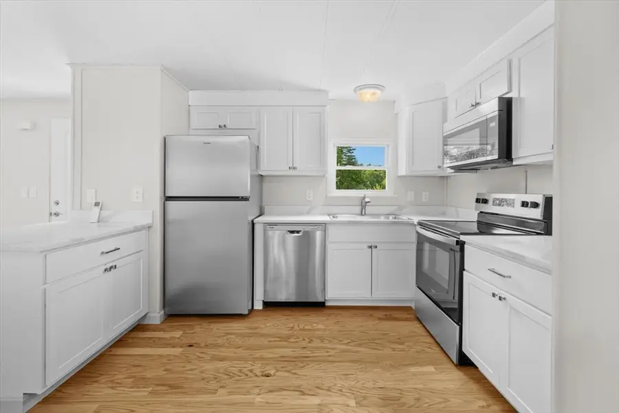18 Foxtail_dr, Kingston, MA 02364 - #2