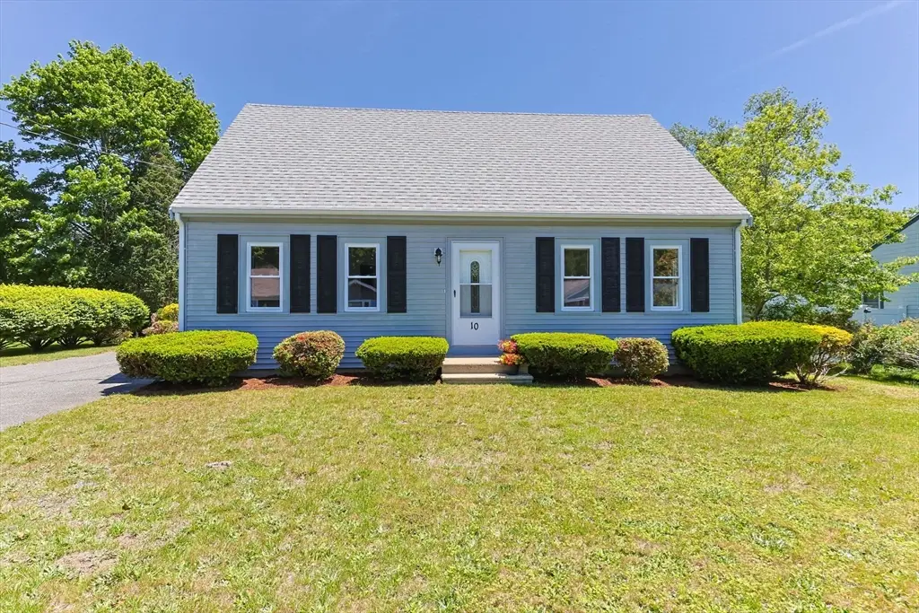 10 Antlers Shore Dr, East Falmouth, MA 02536 - #1