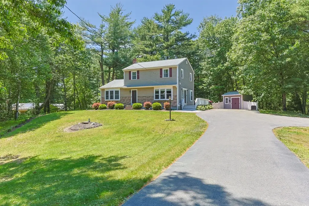 116 Elm St, Halifax, MA 02338 - #1