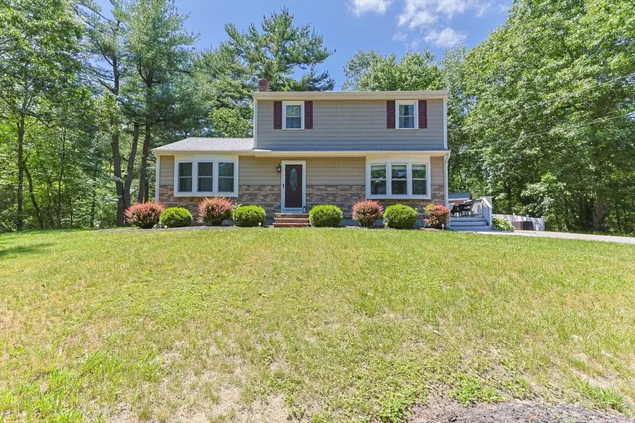 116 Elm St, Halifax, MA 02338 - #3